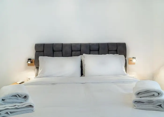 Syntagma Square, 60Sqm Platinum Suite