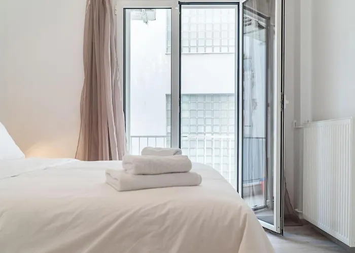 Syntagma Square, 60Sqm Platinum Suite